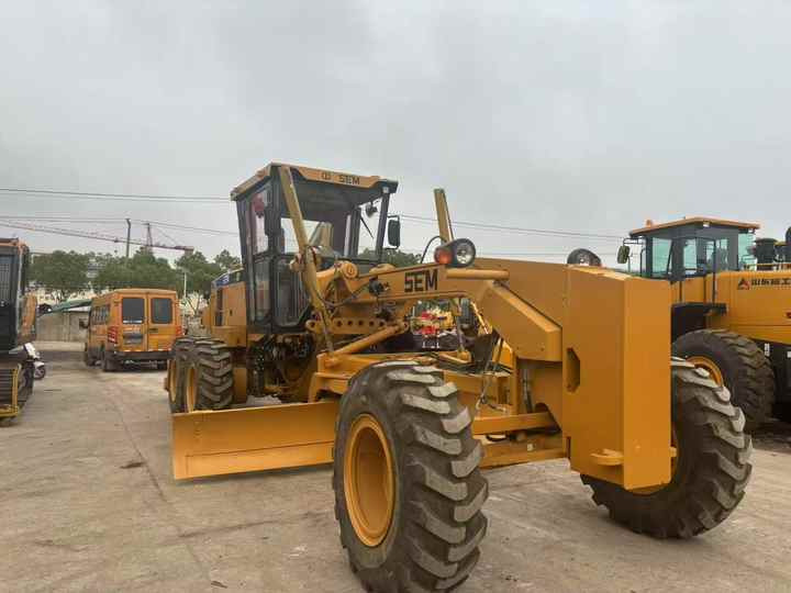 Second Hand SEM921 Motor Grader / Second Hand Motor Grader Sem 921 922 919 SEM Motor Grader for Sale - 平路机:图4 Second Hand SEM921 Motor Grader / Second Hand Motor Grader Sem 921 922 919 SEM Motor Grader for Sale - 平路机:图4