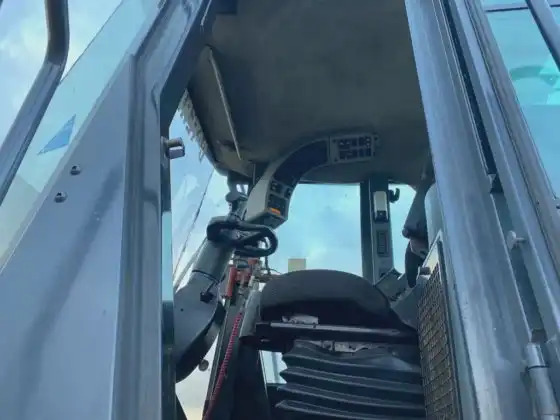 Secondhand Caterpillar 966h 966 Cat966h Wheel Loader Used Caterpillar 966h 966 Cat966h Wheel Loader - 轮式装载机:图2 Secondhand Caterpillar 966h 966 Cat966h Wheel Loader Used Caterpillar 966h 966 Cat966h Wheel Loader - 轮式装载机:图2
