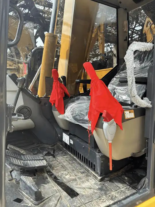Used Komatsu PC 60-7 with Good Condition in Shanghai - 挖掘机:图4 Used Komatsu PC 60-7 with Good Condition in Shanghai - 挖掘机:图4