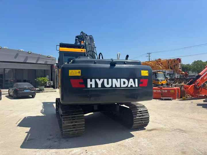 Used Korea Hyundai 220LC-9 22TON of Excavators in Good Condition Low Price Second-hand - 挖掘机:图4 Used Korea Hyundai 220LC-9 22TON of Excavators in Good Condition Low Price Second-hand - 挖掘机:图4