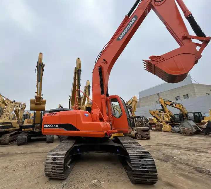 Used original Korea Doosan 20 ton excavator with cheap price and good condition DOOSAN Dx220LC-9e - 履带式挖掘机:图5 Used original Korea Doosan 20 ton excavator with cheap price and good condition DOOSAN Dx220LC-9e - 履带式挖掘机:图5