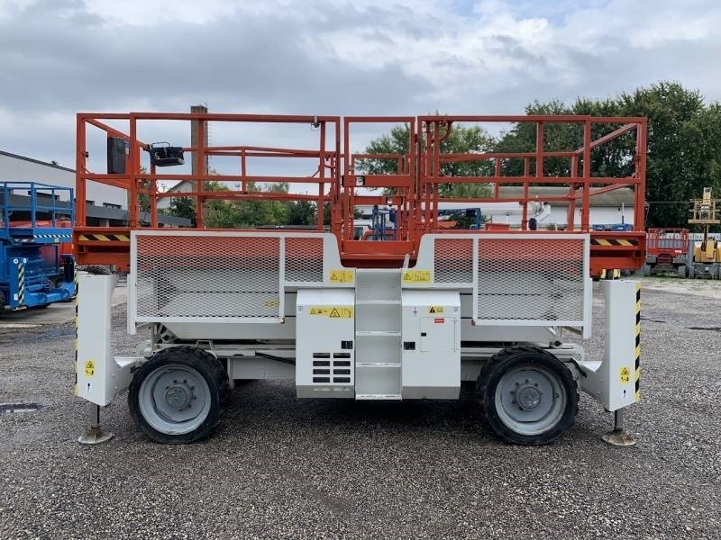 Genie GS3390 - 12,06 m - 4x4 - diesel  - 剪式升降机:图4 Genie GS3390 - 12,06 m - 4x4 - diesel  - 剪式升降机:图4