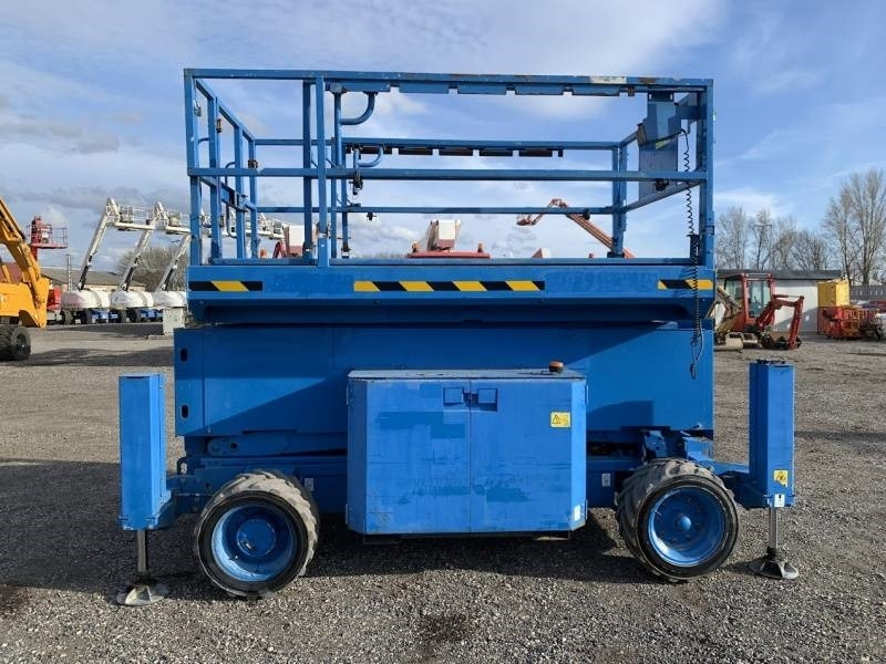 Genie GS4069 DC - 14,02 m, electric - 剪式升降机:图4 Genie GS4069 DC - 14,02 m, electric - 剪式升降机:图4