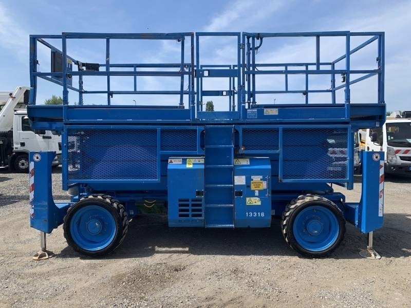 Genie GS4390 - 15,11m, diesel, 4x4 - 剪式升降机:图5 Genie GS4390 - 15,11m, diesel, 4x4 - 剪式升降机:图5