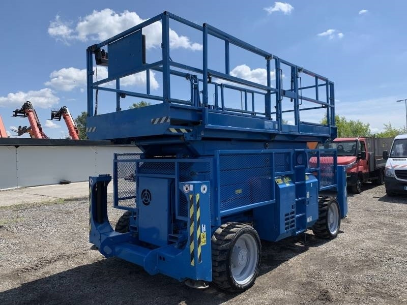 Genie GS5390 - 18m - 4x4 - Diesel - 剪式升降机:图2 Genie GS5390 - 18m - 4x4 - Diesel - 剪式升降机:图2
