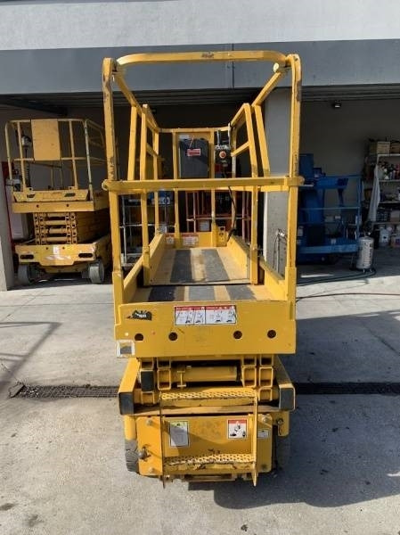 Haulotte Compact 8 - 8m, electric - 剪式升降机:图3 Haulotte Compact 8 - 8m, electric - 剪式升降机:图3