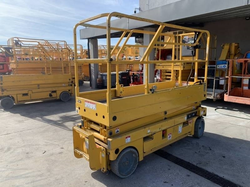 Haulotte Compact 8 - 8m, electric - 剪式升降机:图2 Haulotte Compact 8 - 8m, electric - 剪式升降机:图2