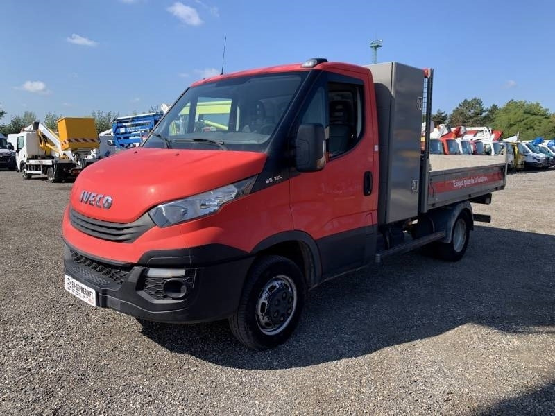 Iveco 35C12 - Tipper - 翻斗车:图3 Iveco 35C12 - Tipper - 翻斗车:图3