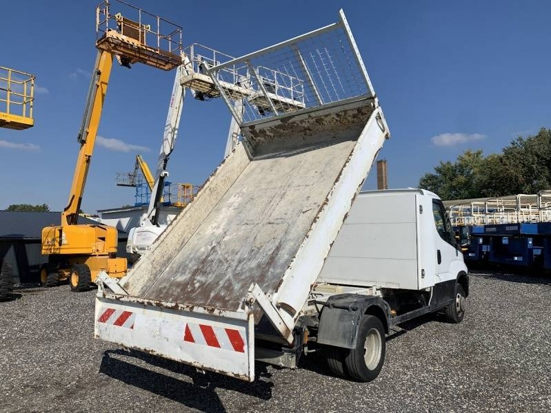 Iveco 35C13 - Tipper  - 翻斗车:图1 Iveco 35C13 - Tipper  - 翻斗车:图1