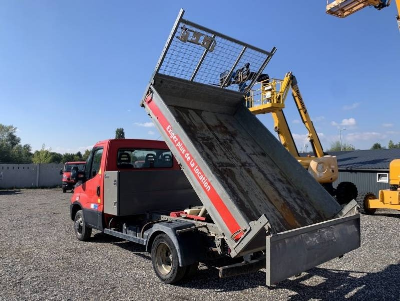 Iveco 35C13 - Tipper  - 翻斗车:图1 Iveco 35C13 - Tipper  - 翻斗车:图1