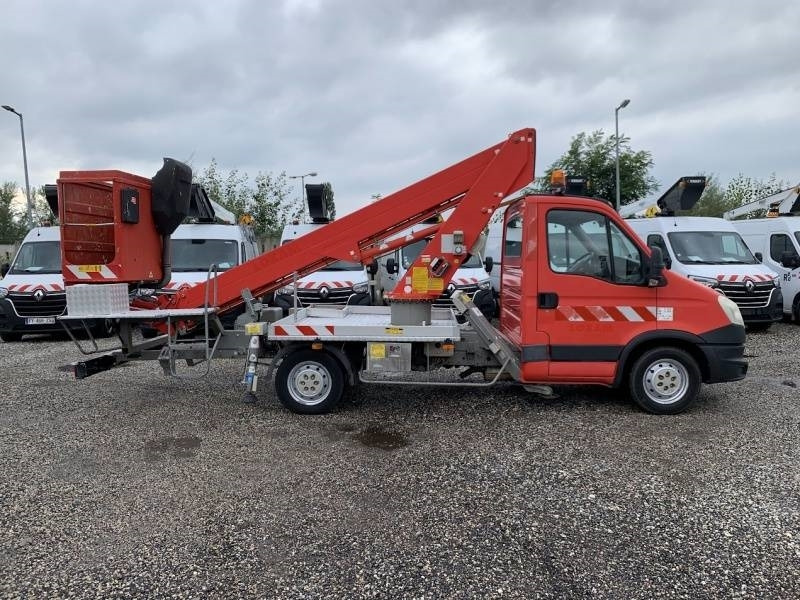 Iveco Daily GSR E179T - 17,1m - 200 kg - 车载空中平台:图4 Iveco Daily GSR E179T - 17,1m - 200 kg - 车载空中平台:图4