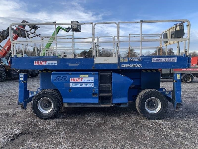 JLG 3394RT - 12m, 4x4, diesel - 剪式升降机:图4 JLG 3394RT - 12m, 4x4, diesel - 剪式升降机:图4