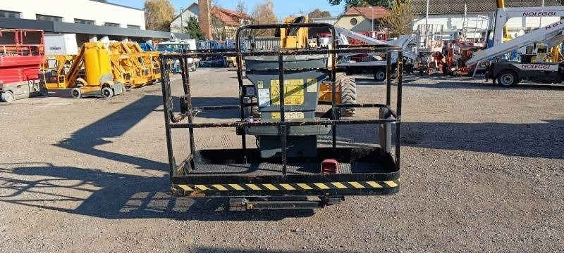 JLG M600JP - 20,29m - 230kg - Bi-Energy - 4x4 - 铰接臂:图3 JLG M600JP - 20,29m - 230kg - Bi-Energy - 4x4 - 铰接臂:图3