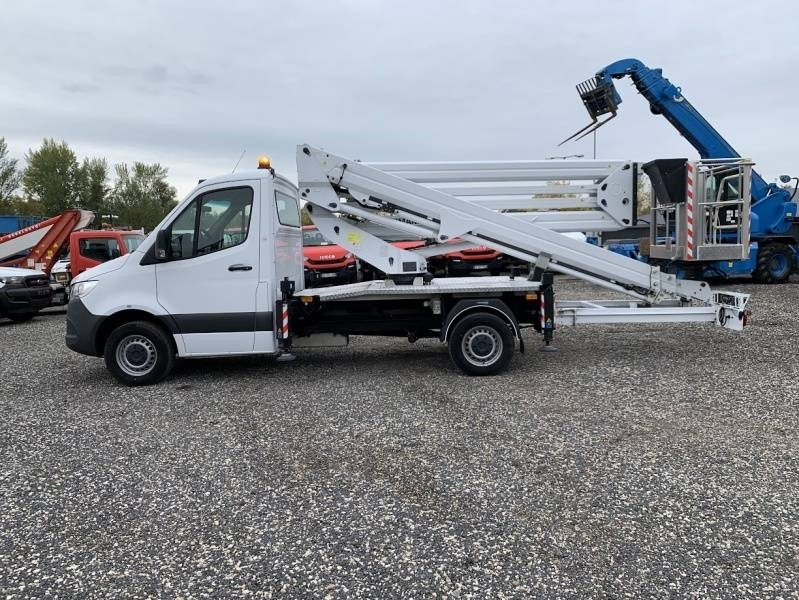 Mercedes-Benz Sprinter Ruthmann-Ecoline RS240 - 23,6m - 250 kg - 车载空中平台:图5 Mercedes-Benz Sprinter Ruthmann-Ecoline RS240 - 23,6m - 250 kg - 车载空中平台:图5
