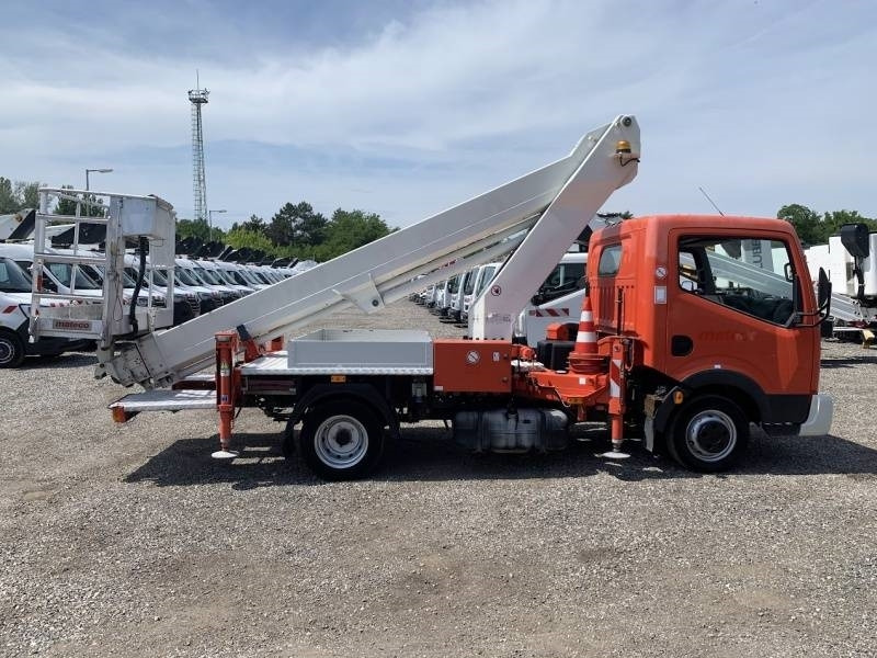 Nissan Cabstar Ruthmann-Steiger TB220 - 22,1m - 200 kg - 车载空中平台:图3 Nissan Cabstar Ruthmann-Steiger TB220 - 22,1m - 200 kg - 车载空中平台:图3