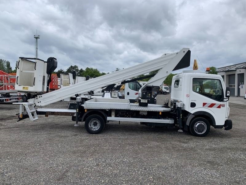 Renault Maxity ISOLI VT60NE - 20m, 250kg - 车载空中平台:图4 Renault Maxity ISOLI VT60NE - 20m, 250kg - 车载空中平台:图4