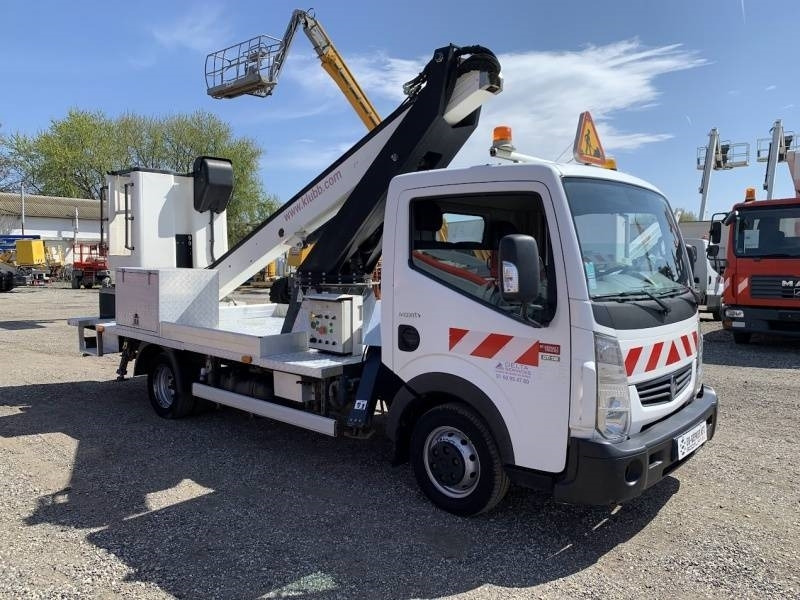 Renault Maxity Klubb KT48 - 16m, 200kg - 车载空中平台:图1 Renault Maxity Klubb KT48 - 16m, 200kg - 车载空中平台:图1