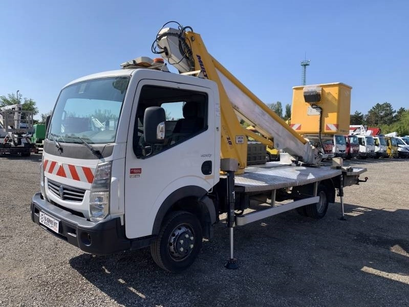 Renault Maxity Multitel MT202DS - 20m - 200 kg - 车载空中平台:图2 Renault Maxity Multitel MT202DS - 20m - 200 kg - 车载空中平台:图2