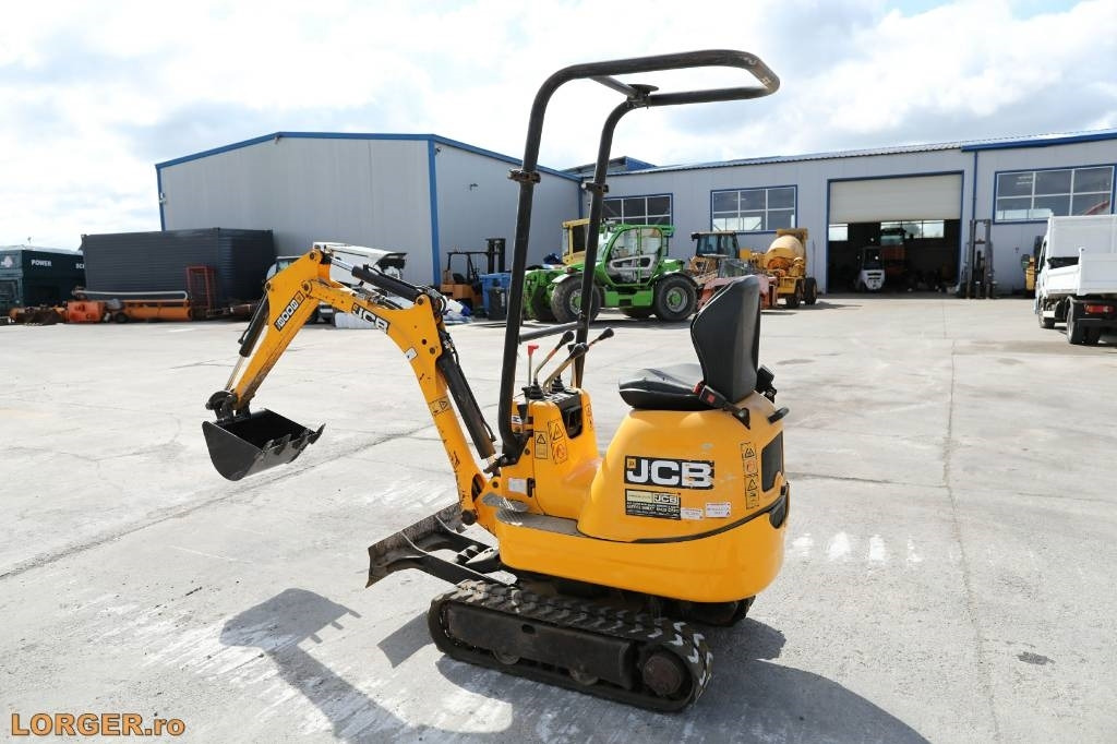 JCB 8008 CTS - 小型挖掘机:图2 JCB 8008 CTS - 小型挖掘机:图2