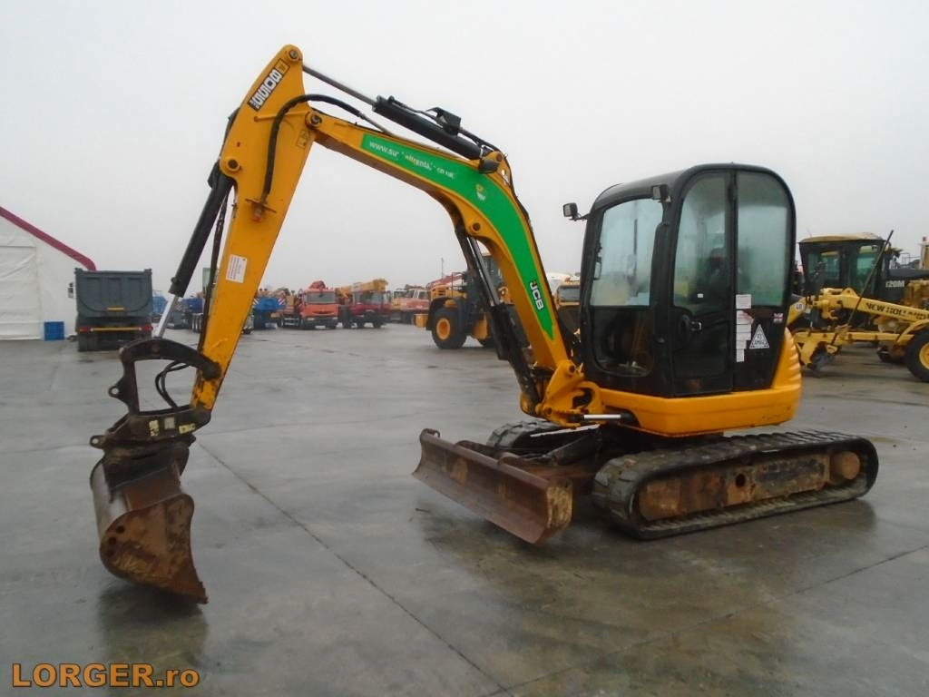 JCB 8055 RTS  - 小型挖掘机:图1 JCB 8055 RTS  - 小型挖掘机:图1