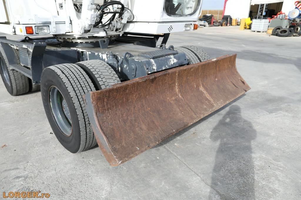轮式挖掘机 Liebherr A 316 Litronic：图6