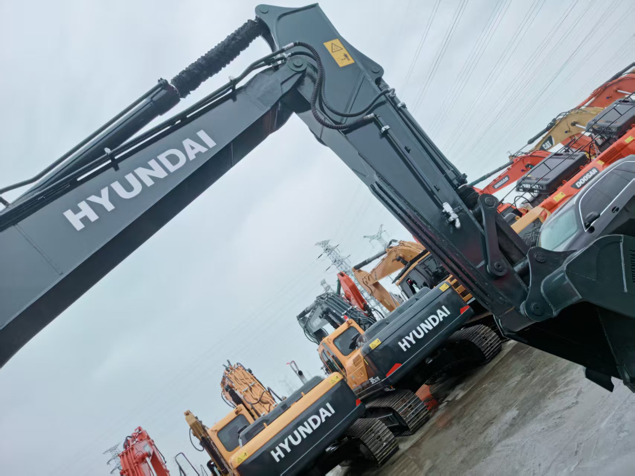 Hyundai 220-9 - 挖掘机:图4 Hyundai 220-9 - 挖掘机:图4