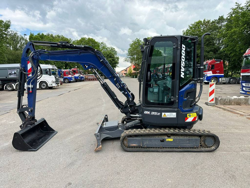 Doosan DX 35 Z - 小型挖掘机:图1 Doosan DX 35 Z - 小型挖掘机:图1