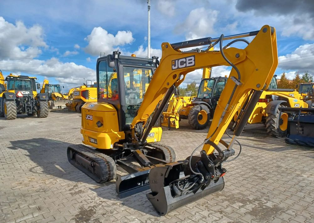JCB 35Z-1 - 小型挖掘机:图3 JCB 35Z-1 - 小型挖掘机:图3