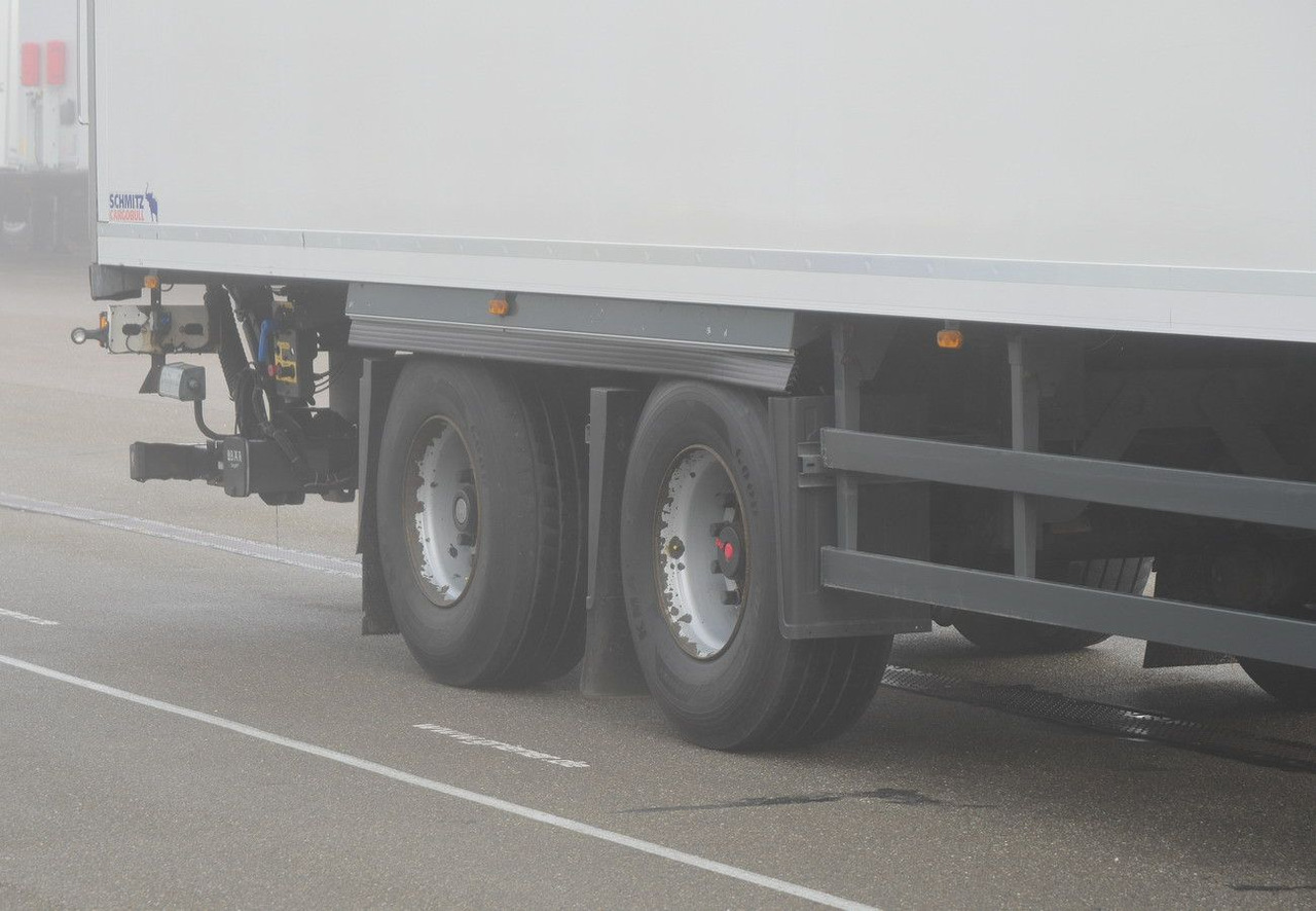 Schmitz Cargobull SKO 20 / LZG LENKACHSE /TK SLX / LBW 2000 kg - 封闭厢式半拖车:图5 Schmitz Cargobull SKO 20 / LZG LENKACHSE /TK SLX / LBW 2000 kg - 封闭厢式半拖车:图5
