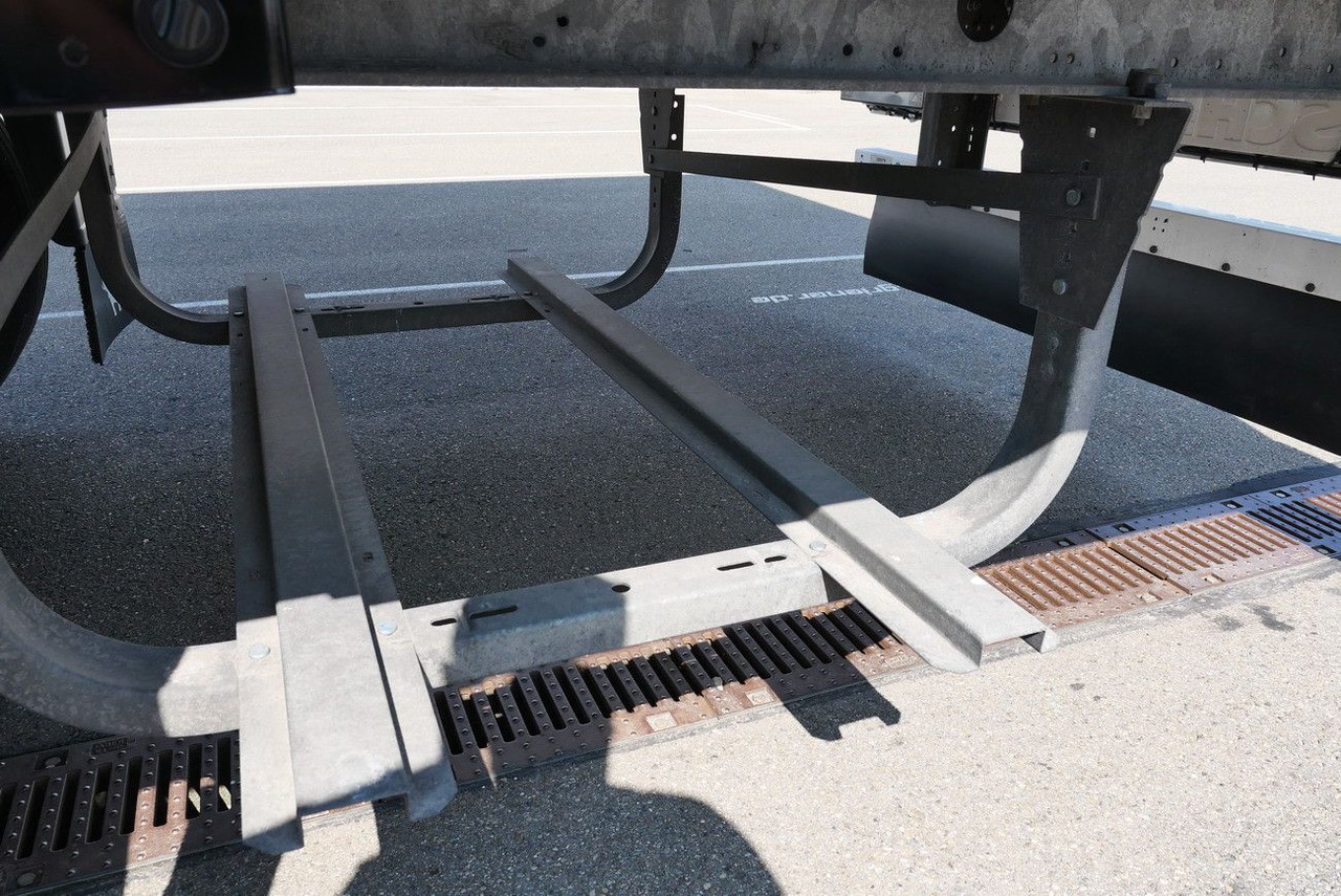 封闭厢式半拖车 Schmitz Cargobull SKO 24 / ROLLTOR / LIFTACHSE /2 x ZURRLEISTE：图22