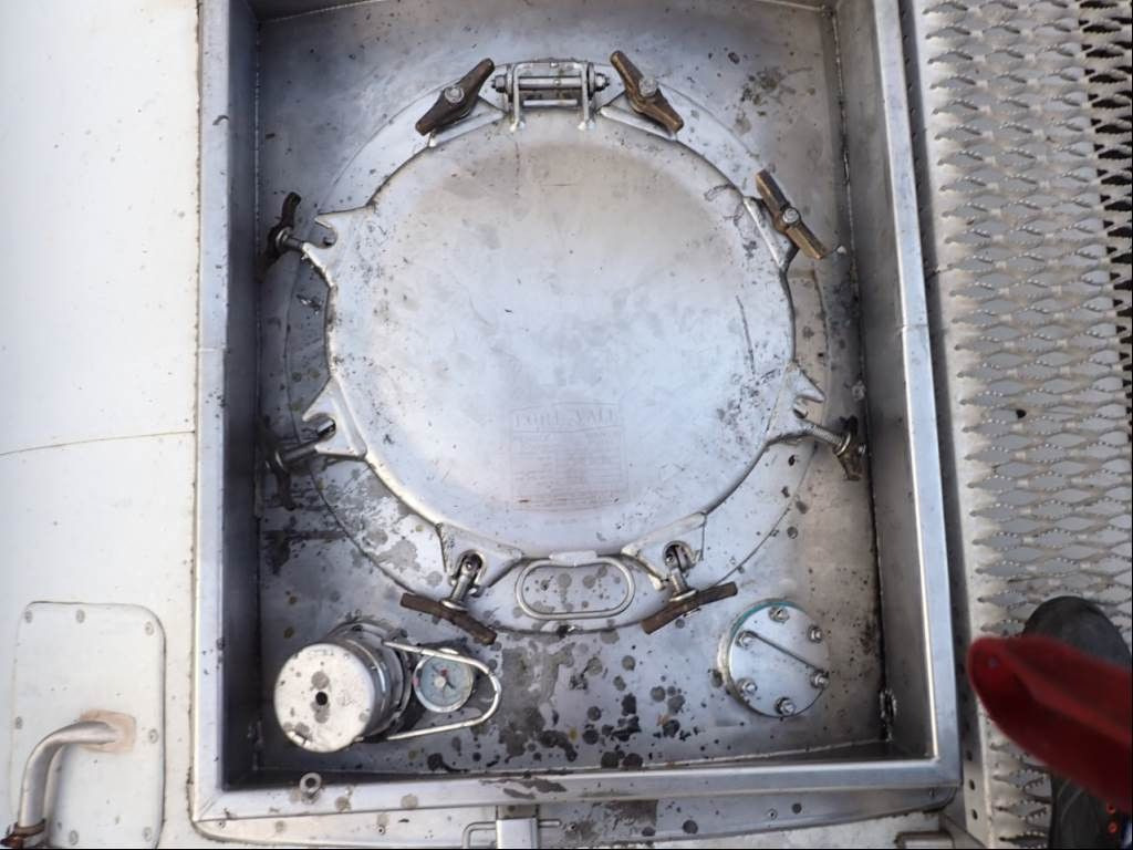 25.000 Liter V4A ADR 12/2026 Zwei Stück - 罐式集装箱:图5 25.000 Liter V4A ADR 12/2026 Zwei Stück - 罐式集装箱:图5