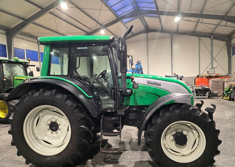 Valtra N 141 - 拖拉机:图4 Valtra N 141 - 拖拉机:图4