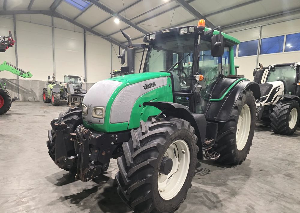 Valtra N 141 - 拖拉机:图1 Valtra N 141 - 拖拉机:图1