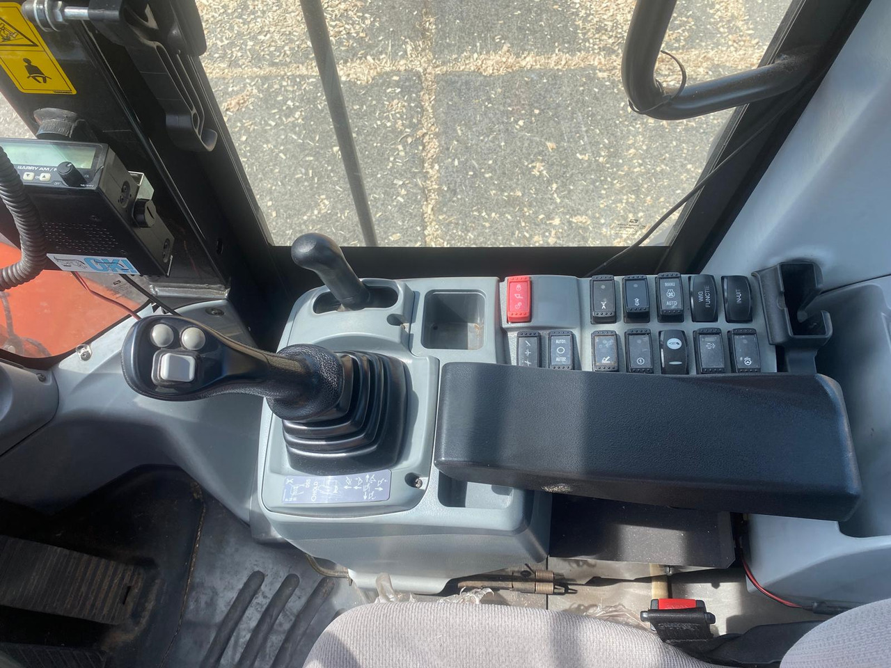 HITACHI ZW250-6 - 轮式装载机:图5 HITACHI ZW250-6 - 轮式装载机:图5
