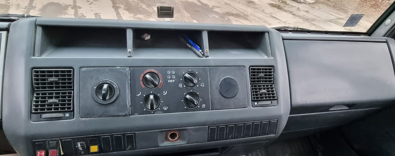 翻斗车, 起重车 MAN 15.224：图22