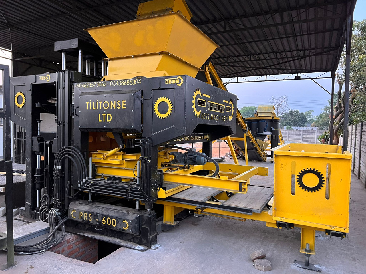 PRS-600 Semi-Automatic Concrete Block Machine - 砌块机:图4 PRS-600 Semi-Automatic Concrete Block Machine - 砌块机:图4