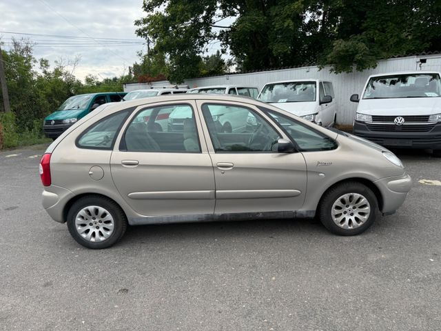 Citroën Xsara Picasso 1.8 16V Exclusive - 轿车:图3 Citroën Xsara Picasso 1.8 16V Exclusive - 轿车:图3