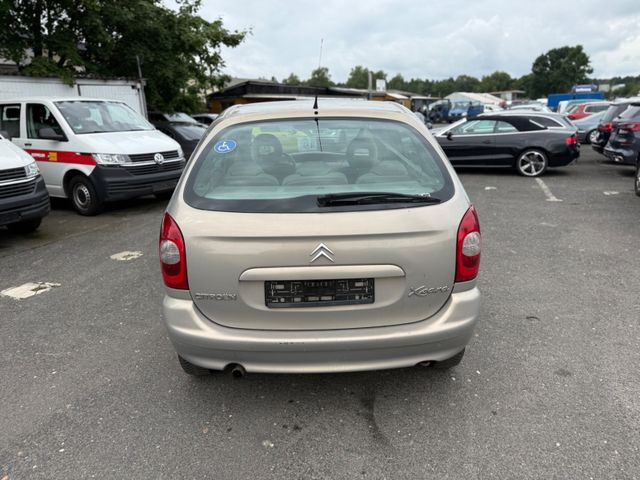 Citroën Xsara Picasso 1.8 16V Exclusive - 轿车:图5 Citroën Xsara Picasso 1.8 16V Exclusive - 轿车:图5