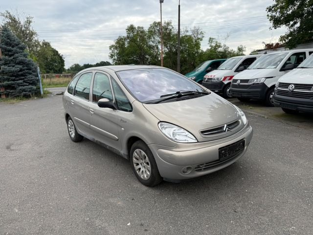 Citroën Xsara Picasso 1.8 16V Exclusive - 轿车:图2 Citroën Xsara Picasso 1.8 16V Exclusive - 轿车:图2
