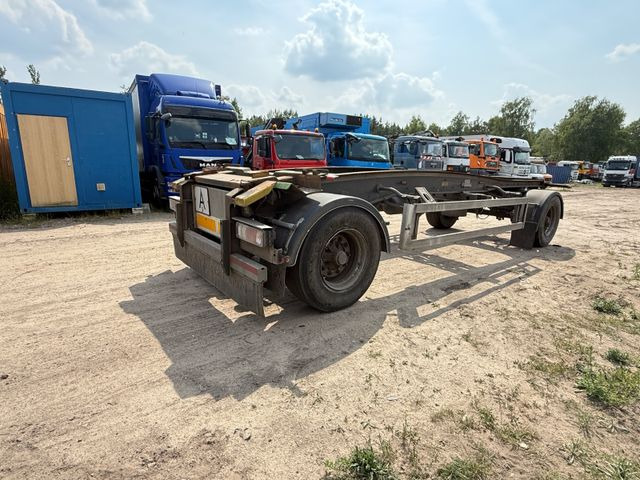 Hüffermann HSA 18.70 - 滚出式/ 箕斗拖车:图4 Hüffermann HSA 18.70 - 滚出式/ 箕斗拖车:图4