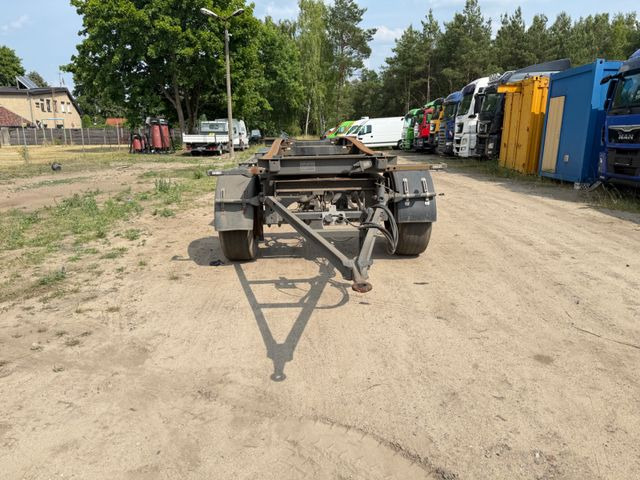 Hüffermann HSA 18.70 - 滚出式/ 箕斗拖车:图2 Hüffermann HSA 18.70 - 滚出式/ 箕斗拖车:图2