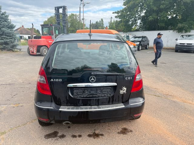 Mercedes-Benz A 180 A -Klasse A 180 CDI - 汽车:图4 Mercedes-Benz A 180 A -Klasse A 180 CDI - 汽车:图4