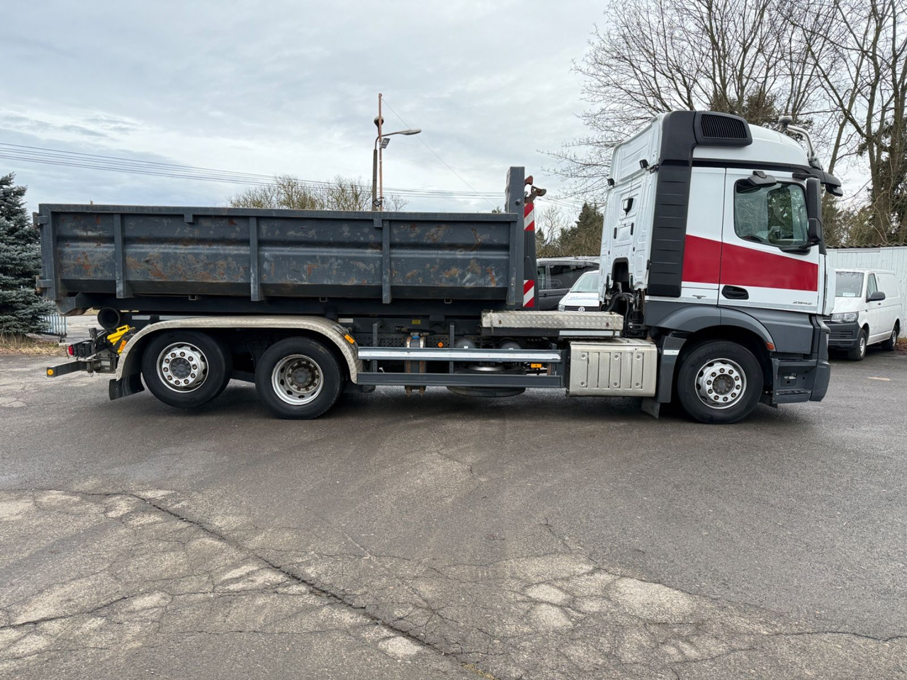 Mercedes-Benz Actros 2542 Abrollkipper mit Container - 吊钩升降车:图5 Mercedes-Benz Actros 2542 Abrollkipper mit Container - 吊钩升降车:图5