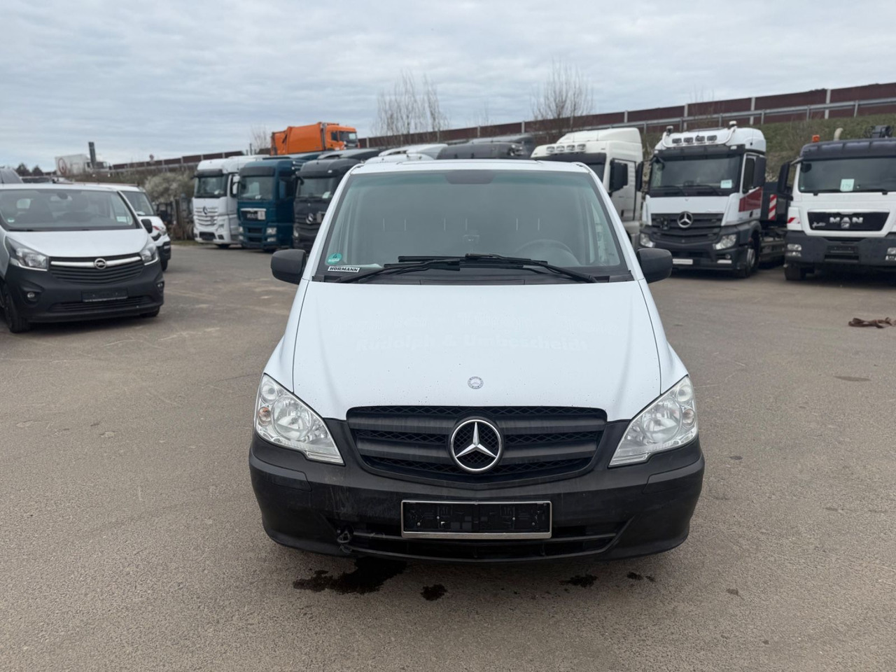 Mercedes-Benz Vito Kasten 116 CDI extralang defekt !! - 小型客车:图1 Mercedes-Benz Vito Kasten 116 CDI extralang defekt !! - 小型客车:图1