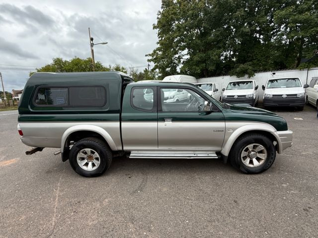 Mitsubishi L200 Magnum TD Intense Club Cab 2500 - 越野车:图3 Mitsubishi L200 Magnum TD Intense Club Cab 2500 - 越野车:图3