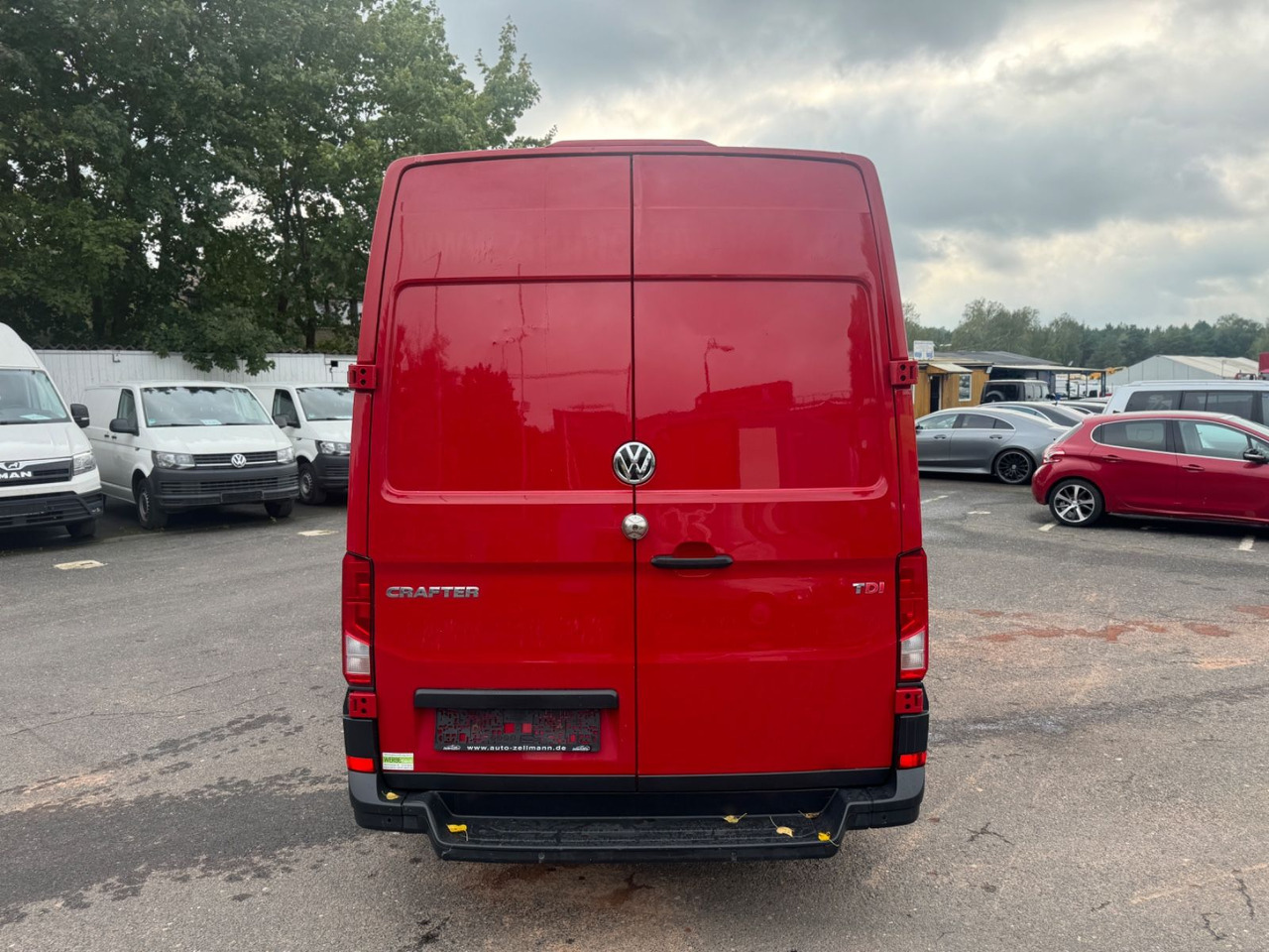 Volkswagen Crafter Kasten Kasten 35 lang Hochdach FWD - 无侧窗厢式货车:图5 Volkswagen Crafter Kasten Kasten 35 lang Hochdach FWD - 无侧窗厢式货车:图5