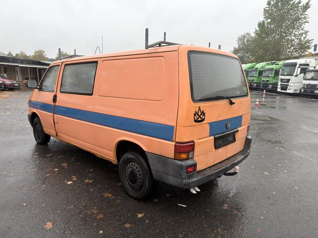 Volkswagen T4 1.9 D Transporter - 无侧窗厢式货车:图5 Volkswagen T4 1.9 D Transporter - 无侧窗厢式货车:图5