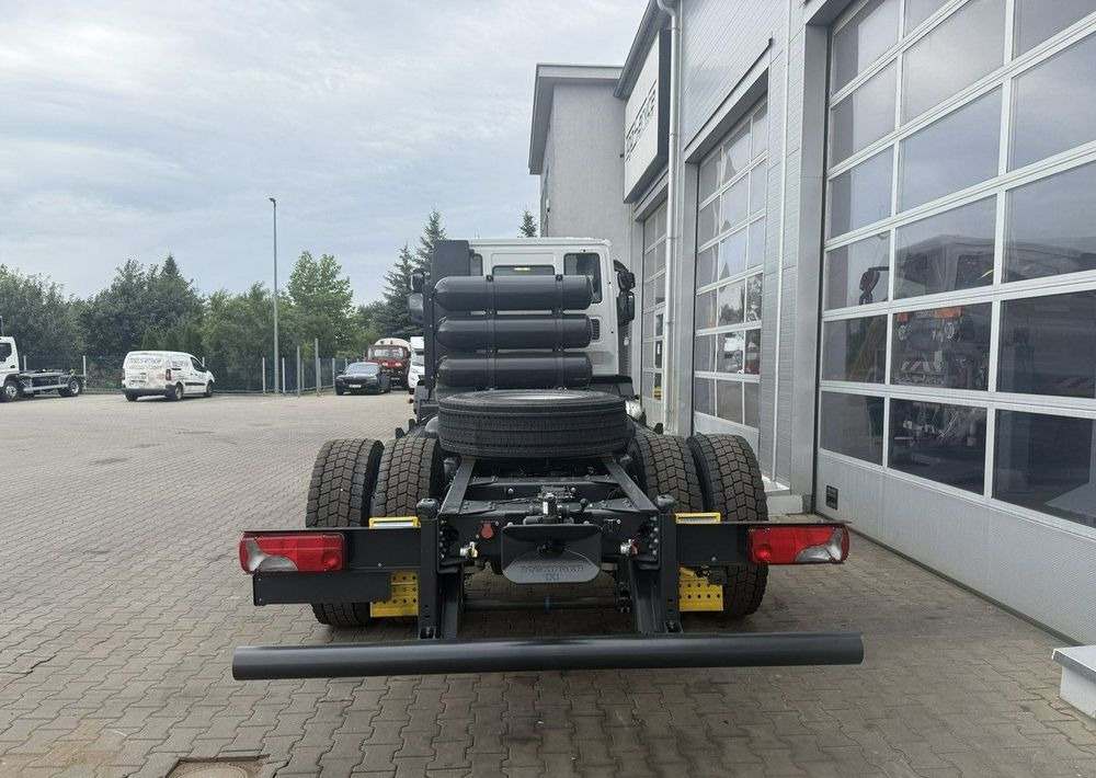 Iveco EuroCargo CNG - 集装箱运输车/ 可拆卸车身的卡车:图4 Iveco EuroCargo CNG - 集装箱运输车/ 可拆卸车身的卡车:图4