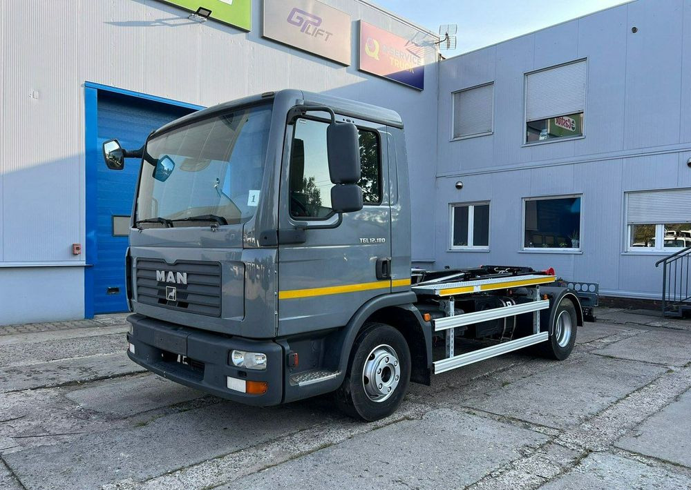 MAN TGL 12.180, hakowiec Janco/GP Lift - 垃圾车:图1 MAN TGL 12.180, hakowiec Janco/GP Lift - 垃圾车:图1