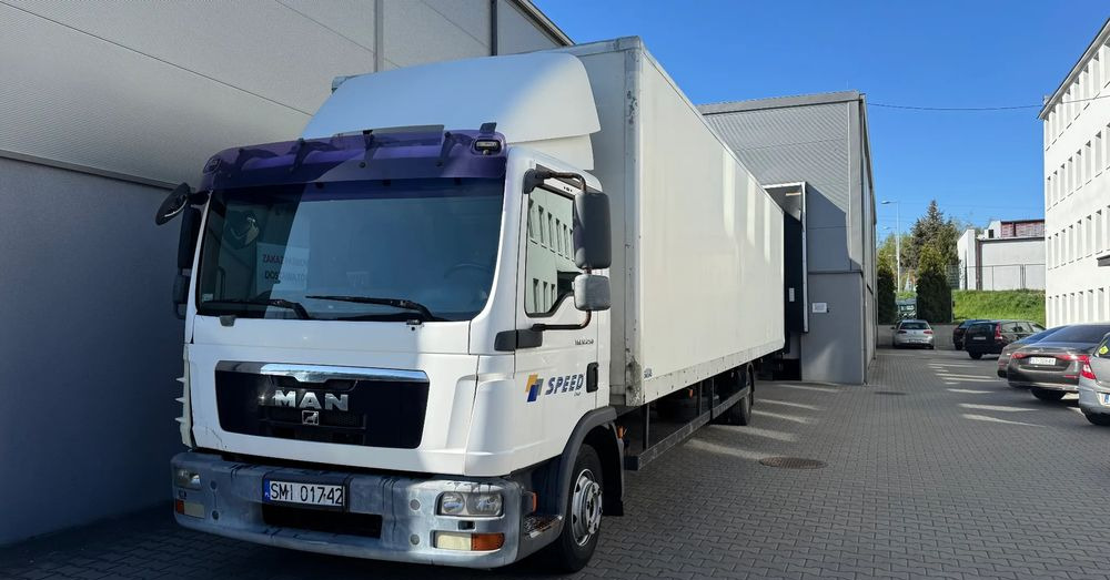 MAN TGL 12.250 4x2BL - 厢式卡车:图1 MAN TGL 12.250 4x2BL - 厢式卡车:图1